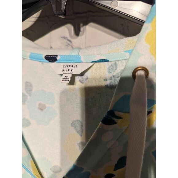 Crown & Ivy lightweight floral hoodie medium - Picture 5 of 5